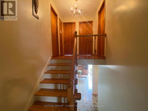 1571 Corkstone Glade, Mississauga, ON - Indoor Photo Showing Other Room