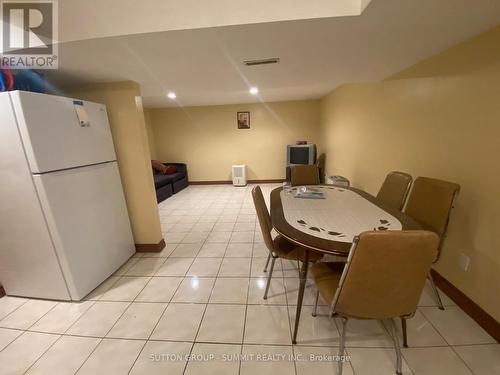 1571 Corkstone Glade, Mississauga, ON - Indoor