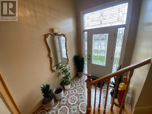 1571 Corkstone Glade, Mississauga, ON - Indoor Photo Showing Other Room