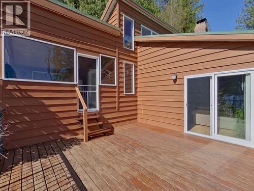 10754 Mariners Way, Powell River, BC - Outdoor With Deck Patio Veranda With Exterior