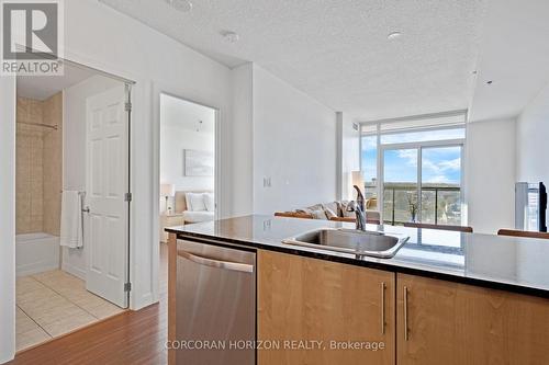904 - 150 Water Street, Cambridge, ON - Indoor Photo Showing Kitchen