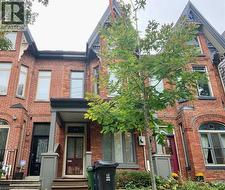 64 ROBERT Street Toronto, ON M5S 2K3