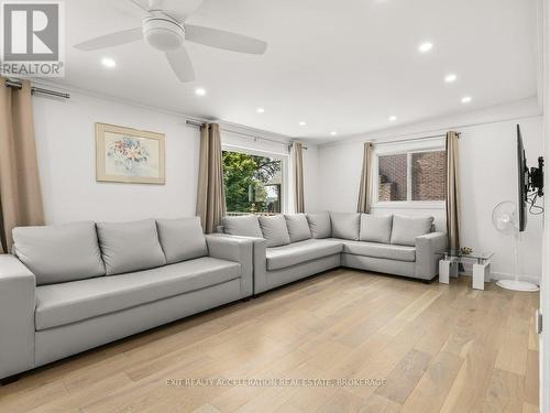 84 Main Street, Deseronto (Deseronto (Town)), ON - Indoor Photo Showing Living Room