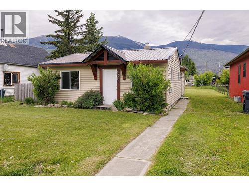 956 4Th Avenue, Mcbride, BC 
