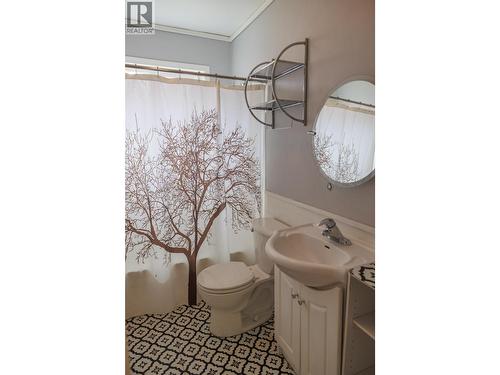 956 4Th Avenue, Mcbride, BC 