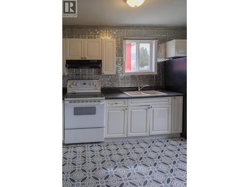 956 4Th Avenue, Mcbride, BC 