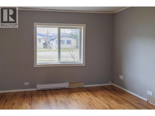 956 4Th Avenue, Mcbride, BC 