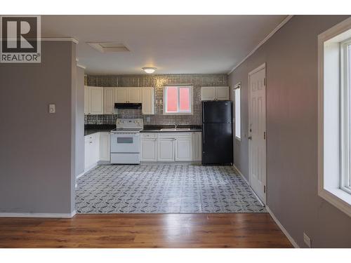 956 4Th Avenue, Mcbride, BC 