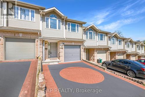 8A HAINER STREET  St. Catharines, ON L2S 1M4
