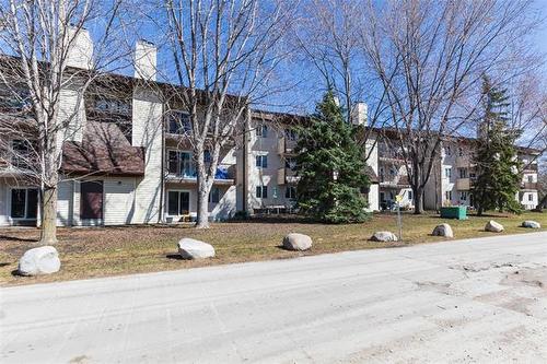 1207-1044 Bairdmore BLVD  Winnipeg, MB R3T 5J7