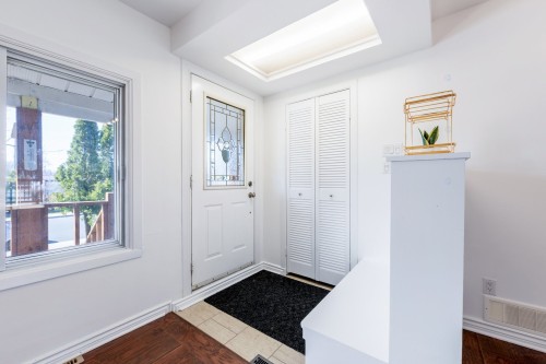 Hall d'entrée/Vestibule - 6015 Av. Baffin, Brossard, QC - Indoor Photo Showing Other Room