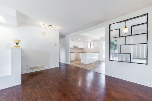 Salon - 6015 Av. Baffin, Brossard, QC - Indoor Photo Showing Other Room