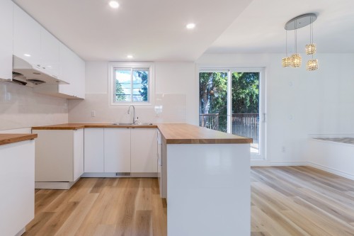 Cuisine - 6015 Av. Baffin, Brossard, QC - Indoor Photo Showing Kitchen