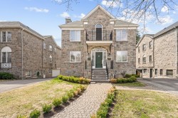417 Boul. Laird Mont-Royal, QC H3R 1Y3