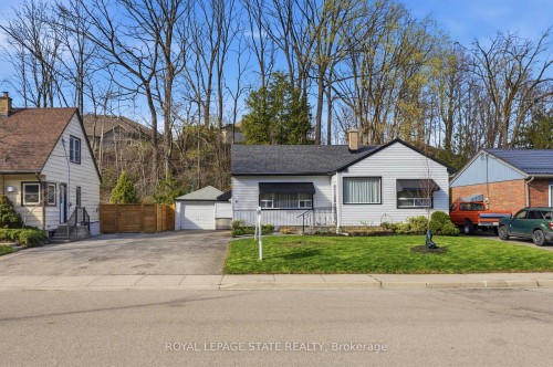 37 Central Park Avenue, Hamilton, ON - Outdoor With Facade