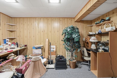 37 Central Park Avenue, Hamilton, ON - Indoor Photo Showing Other Room