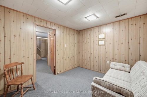 37 Central Park Avenue, Hamilton, ON - Indoor Photo Showing Other Room