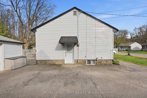 37 Central Park Avenue, Hamilton, ON - Outdoor With Exterior