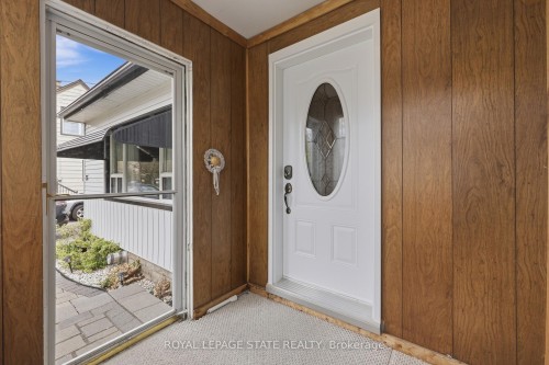 37 Central Park Avenue, Hamilton, ON - Indoor Photo Showing Other Room