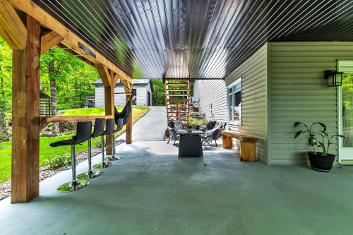 Terrasse - 40 Ch. Des Échassiers, Val-Des-Monts, QC - Outdoor With Exterior