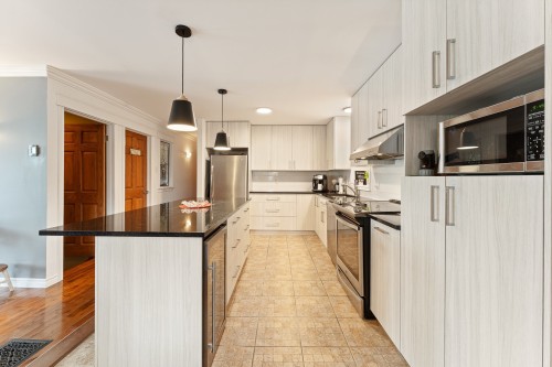 Cuisine - 70 Ch. Southière, Magog, QC - Indoor Photo Showing Kitchen With Upgraded Kitchen