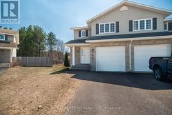2073 SANDSTONE CRESCENT Petawawa, ON K8H 0B2