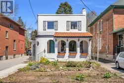 443 DUKE STREET  Waterloo, ON N3H 3S9