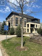 401 - 399 BAYROSE DRIVE W Ottawa, ON K2J 5W3