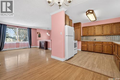 1156 Duffield Crescent, Moose Jaw, SK - Indoor Photo Showing Kitchen