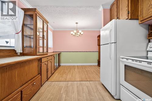 1156 Duffield Crescent, Moose Jaw, SK - Indoor Photo Showing Kitchen