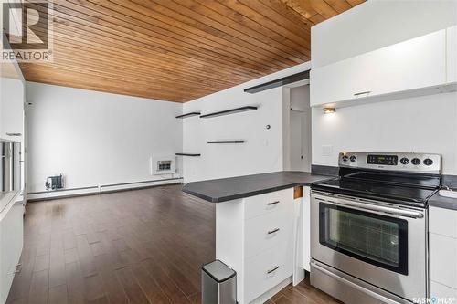 301 415 3Rd Avenue N, Saskatoon, SK - Indoor Photo Showing Kitchen