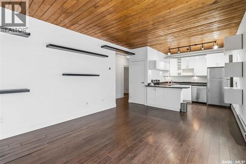301 415 3Rd Avenue N, Saskatoon, SK - Indoor Photo Showing Kitchen
