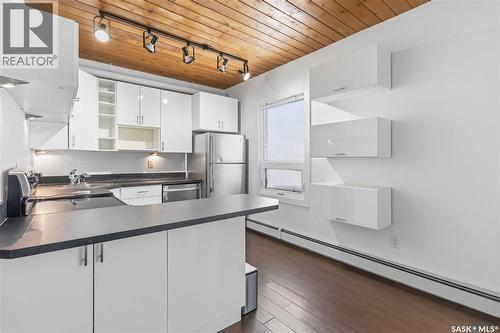 301 415 3Rd Avenue N, Saskatoon, SK - Indoor Photo Showing Kitchen