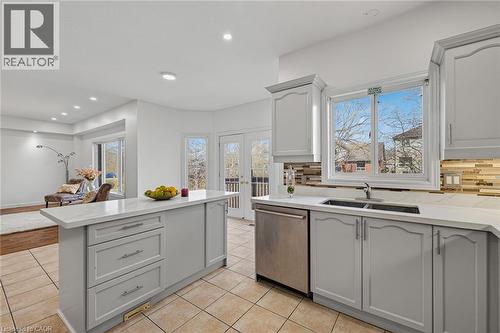14 Hearthbridge Street, Kitchener, ON - Indoor Photo Showing Kitchen