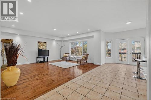 14 Hearthbridge Street, Kitchener, ON - Indoor Photo Showing Living Room
