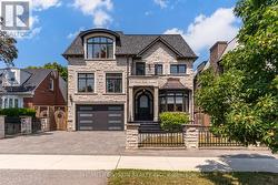 28 MOORE PARK AVENUE  Toronto, ON M2M 1M9