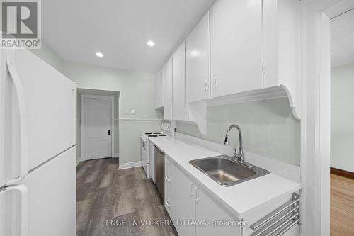 kitchen - 7 Inglewood Place, Ottawa, ON - Indoor Photo Showing Kitchen