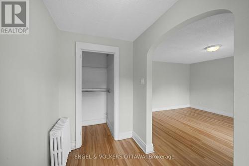 primary bedoroom - 7 Inglewood Place, Ottawa, ON - Indoor Photo Showing Other Room