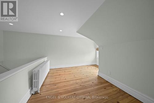 3rd floor space - 7 Inglewood Place, Ottawa, ON - Indoor Photo Showing Other Room
