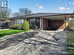 1166 KINGSHOLM DRIVE  Mississauga, ON L4Y 2H2