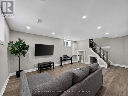 1166 Kingsholm Drive, Mississauga, ON - Indoor