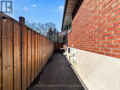 1166 Kingsholm Drive, Mississauga, ON - Outdoor With Exterior