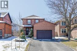 10 BALMORAL COURT Kingston, ON K7M 7S9