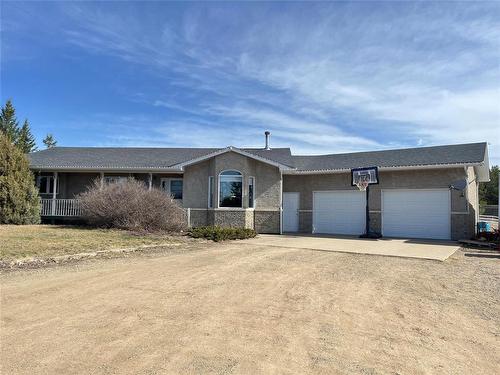 281 Sandy Road, Shilo, MB - Outdoor With Facade