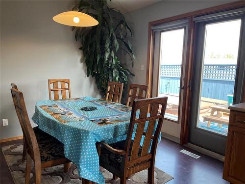 281 Sandy Road, Shilo, MB - Indoor Photo Showing Dining Room