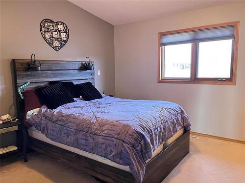 281 Sandy Road, Shilo, MB - Indoor Photo Showing Bedroom