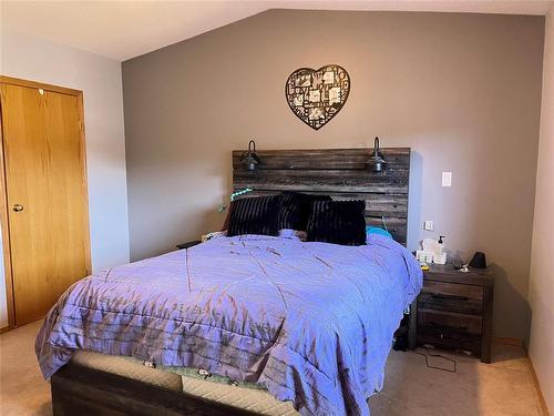 281 Sandy Road, Shilo, MB - Indoor Photo Showing Bedroom