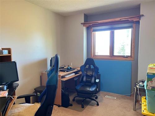 281 Sandy Road, Shilo, MB - Indoor Photo Showing Office