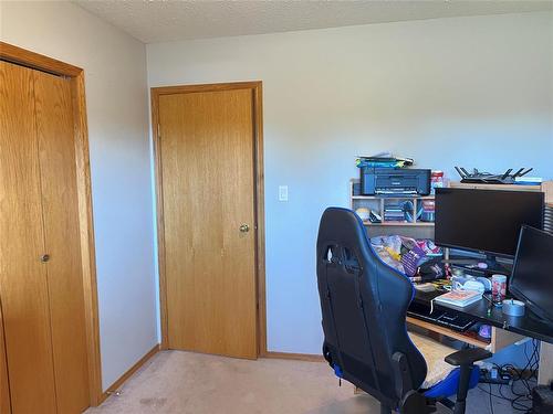 281 Sandy Road, Shilo, MB - Indoor Photo Showing Office