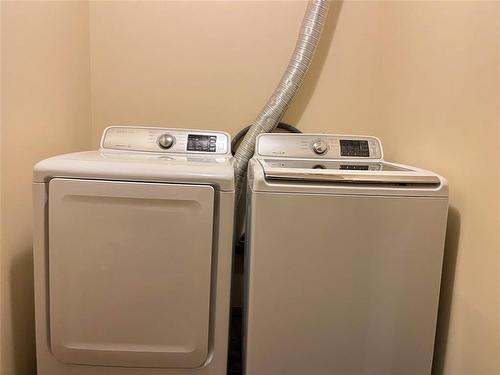 281 Sandy Road, Shilo, MB - Indoor Photo Showing Laundry Room